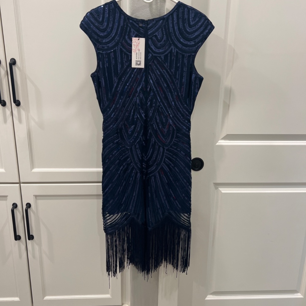 Dress - Picture 2 of 3